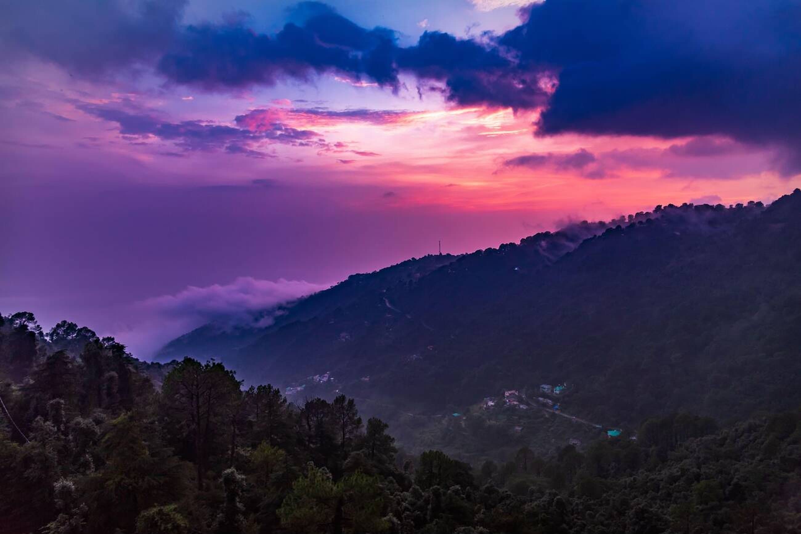 Premium Hidden Sundowner Experience in Dharamshala 