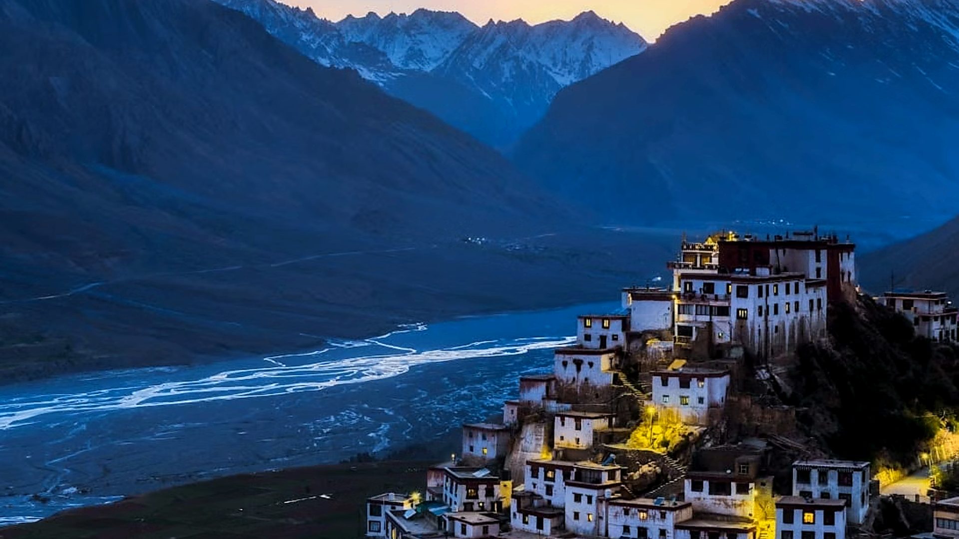 High Himalayan winter-facing landscape